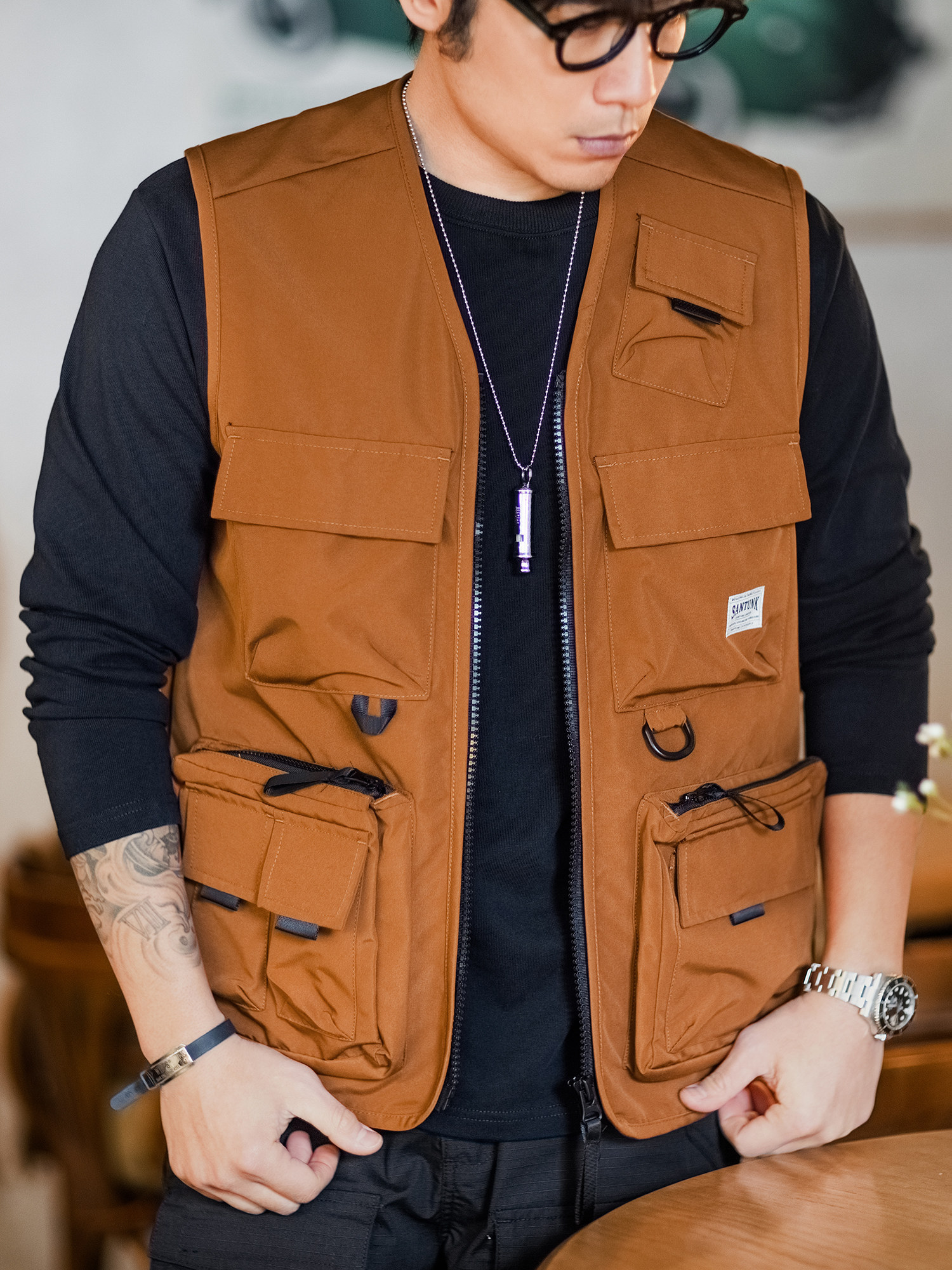 Summer Outdoor Mountain-style Lightweight Waterproof Tactical Vest - الصورة 3