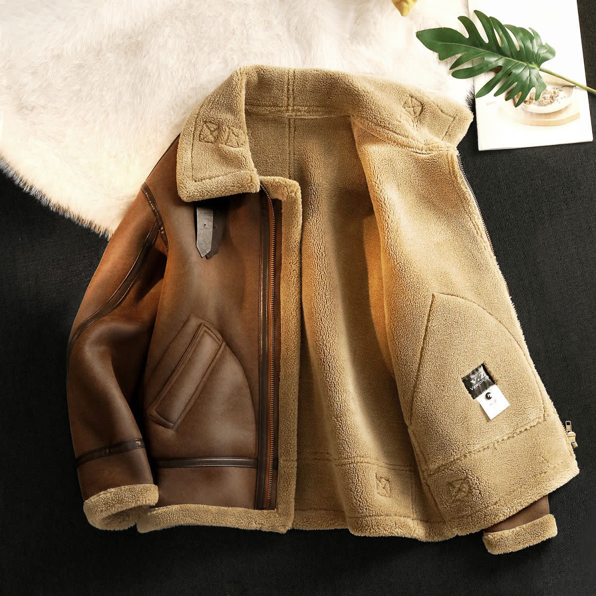Men's Winter Fleece-Lined Thickened Kamela PU Leather Lamb Wool Integrated Cotton Jacket - الصورة 2